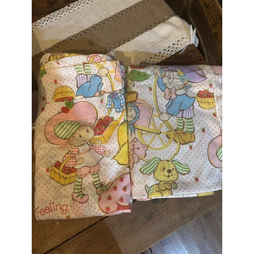 Vintage 1980s Strawberry Shortcake Twin Sheet 5 PC Set American Greetings READ